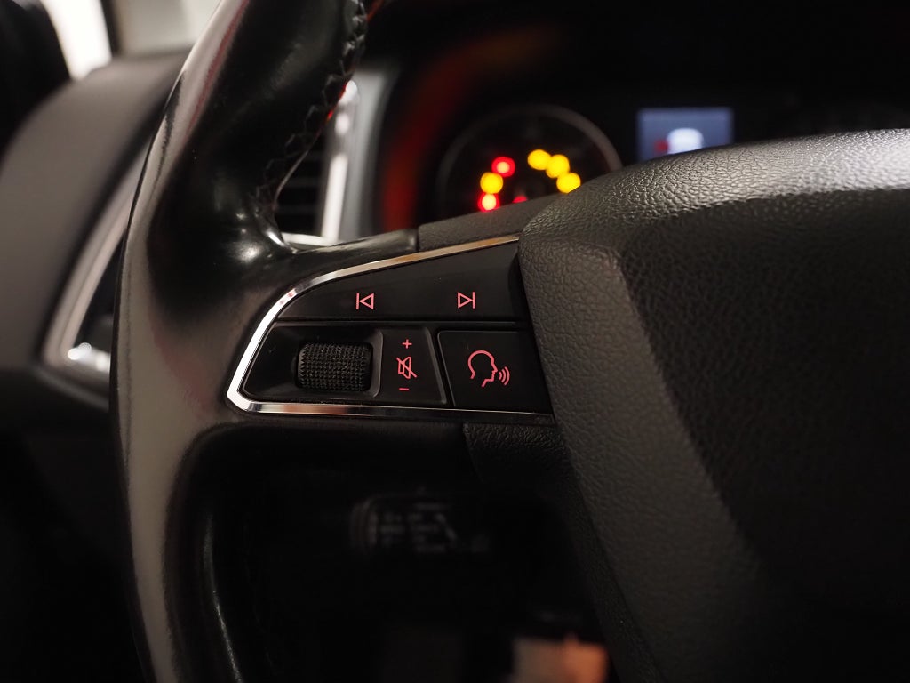 Seat Ateca 1.6 TDI 115hk Style Drag M-Värm P-Sen Carplay 2019