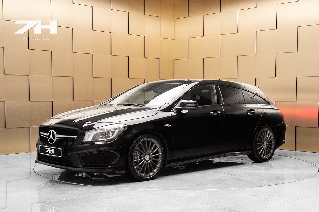 Mercedes-Benz CLA 45 AMG 4M Shooting Brake / Kampanjränta 3.99% / Pano / Navi 