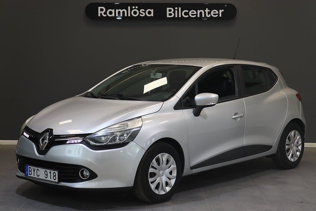 Renault Clio 1.2 Euro 5/kamrem byt / Bes/ servad