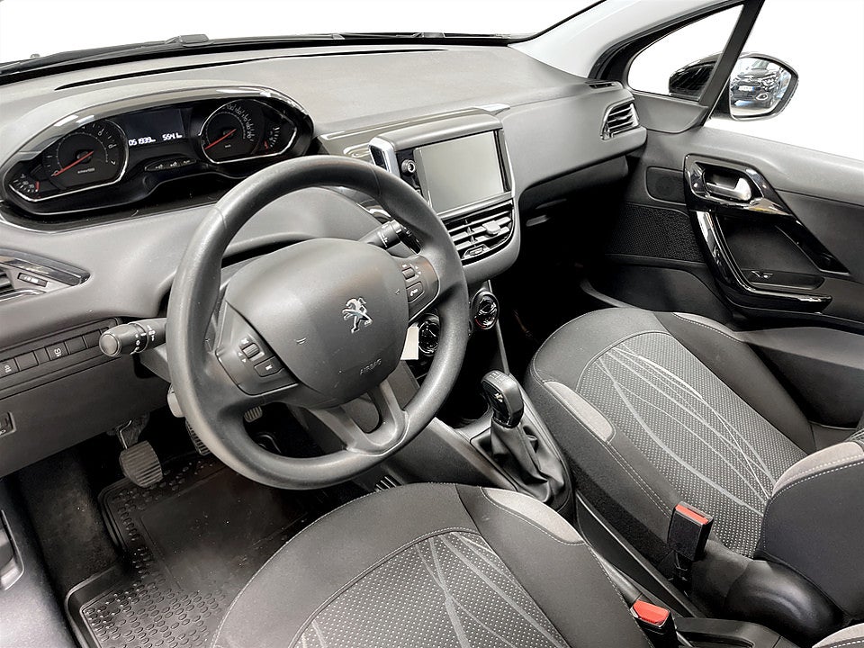 Bild på Peugeot 208 5D Active 1.2 VTi 82hk FARTHÅLLARE