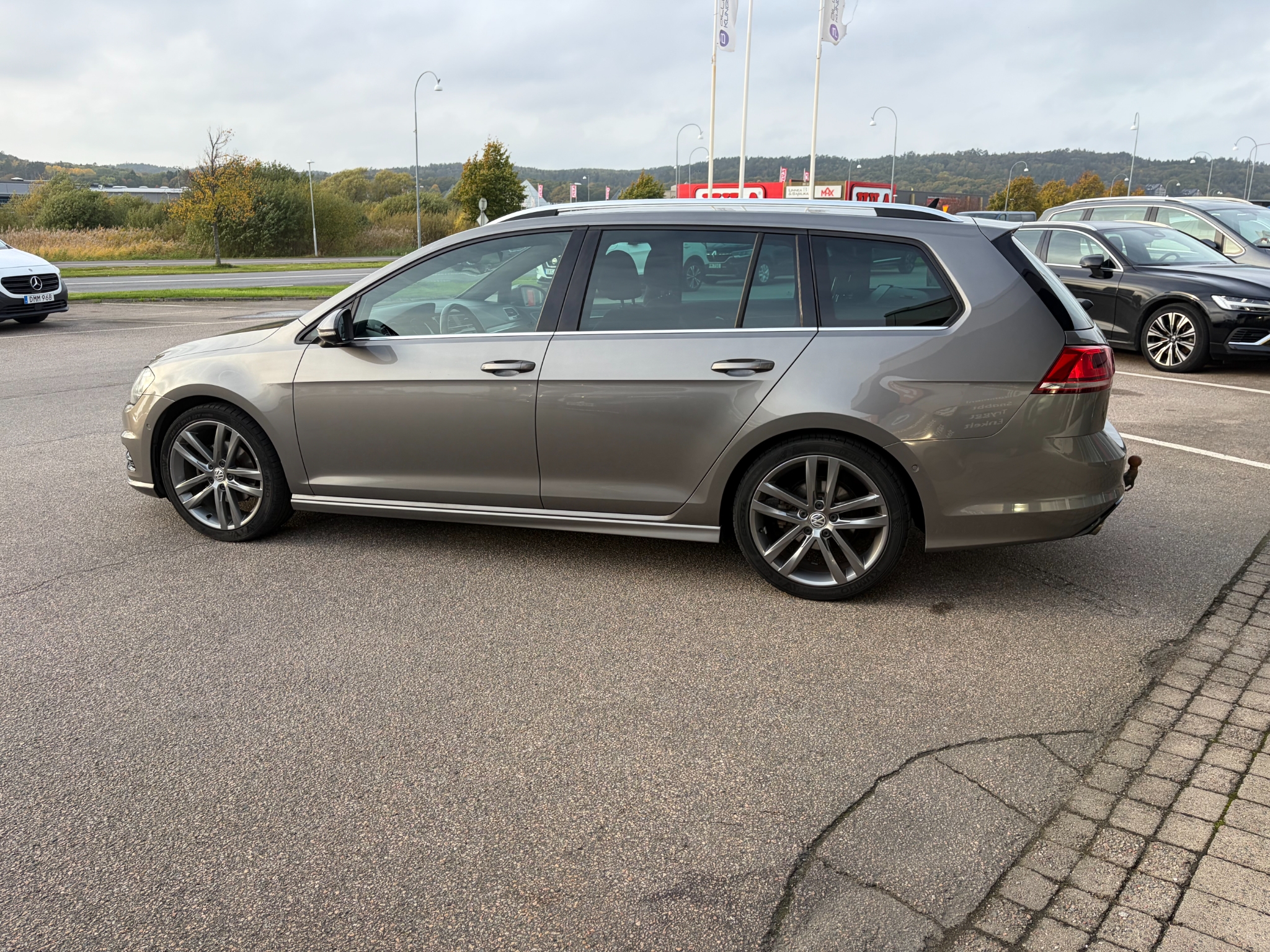 Volkswagen Golf 1.4 TSI R-Line 2017, bild 4/10