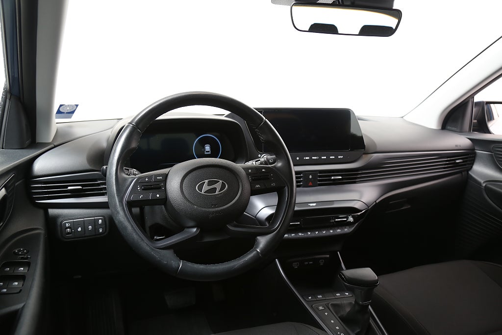 Hyundai i20 1,0 T-GDi MHEV 100hk Essential Aut CarPlay Kamera 2025
