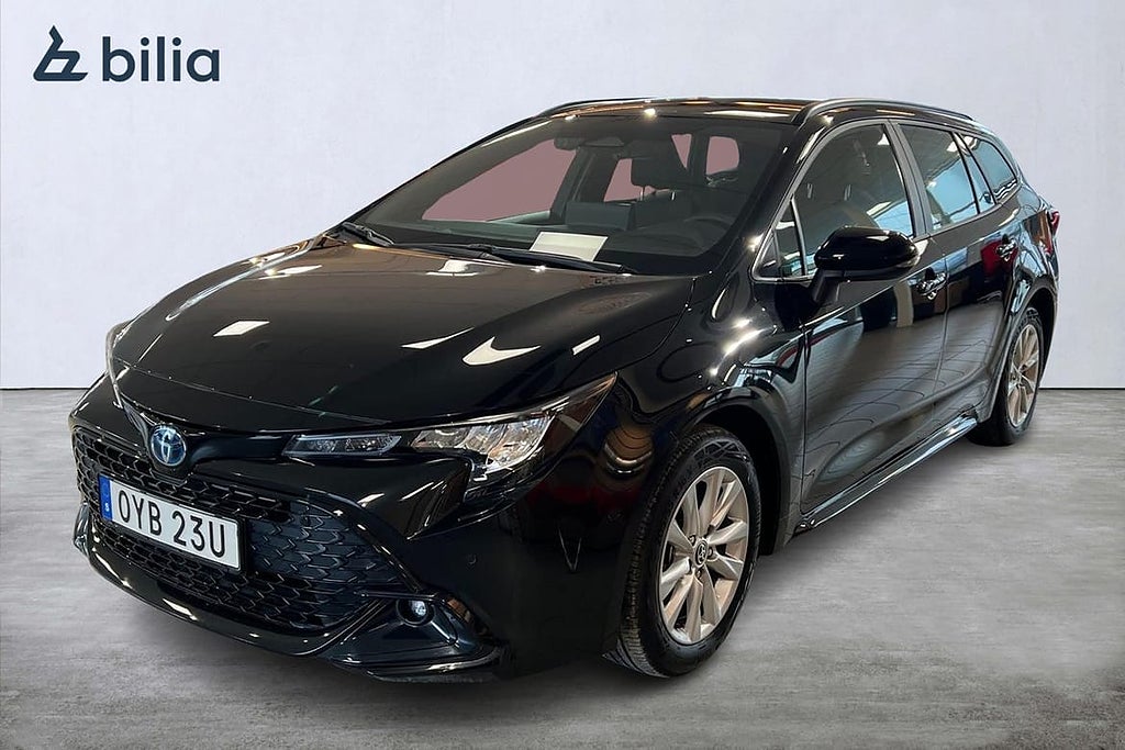 Toyota Corolla Touring Sports Hybrid 1,8 Active Plus Värmare Carplay Moms