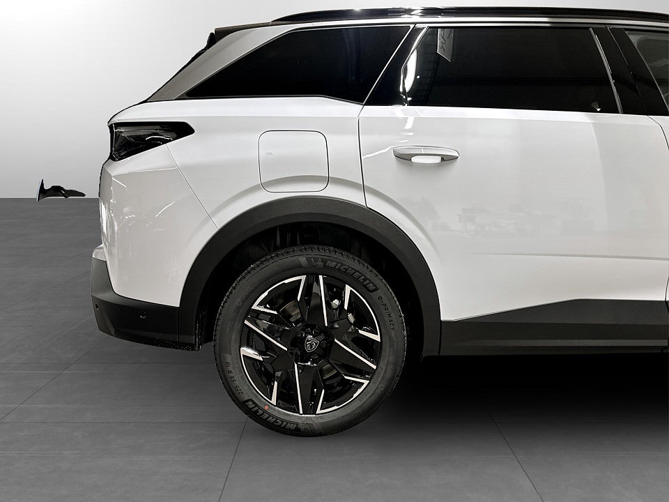 Bild på Peugeot 5008 GT Ultimate Hybrid - OMGÅENDE LEVERANS!