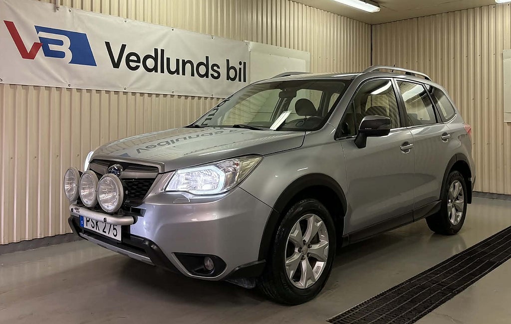 Subaru Forester 2.0 4WD Lineartronic Euro 6 Backkamera M.värmare Drag 