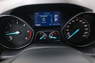 SUV Ford Kuga 17 av 23