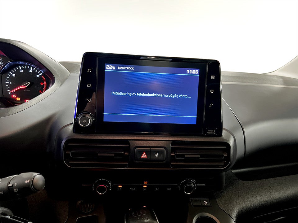 Bild på Peugeot Rifter Allure 1.2 e-THP 110hk 5-SITS P-SENSORER BLUETOOTH