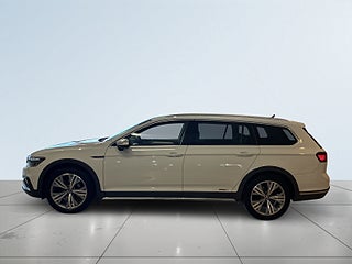 Volkswagen Passat Alltrack 2.0 TDI 4M Alltrack MOMS Drag Dvärme Bkamera Navi S&V – bild 4