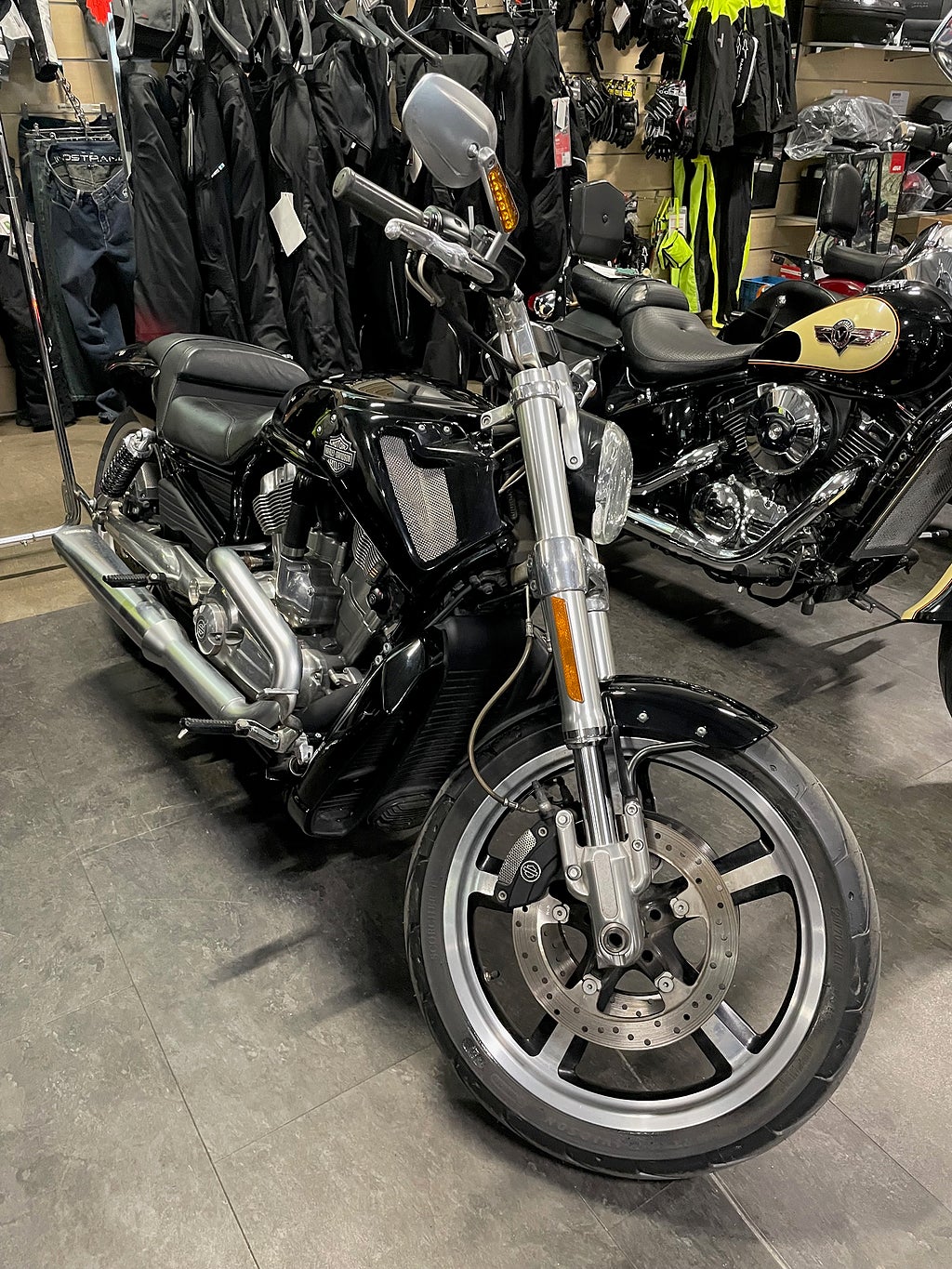 Harley-Davidson VRSCF V-ROD ABS 900 MIL VANCE & HINES MAPPAD MM v-rod hd HD 