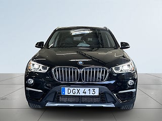 BMW X1 sDrive20i xLine S&V-hjul/Drag/Kamera/Pano/Nav/HuD/HiFi – bild 2