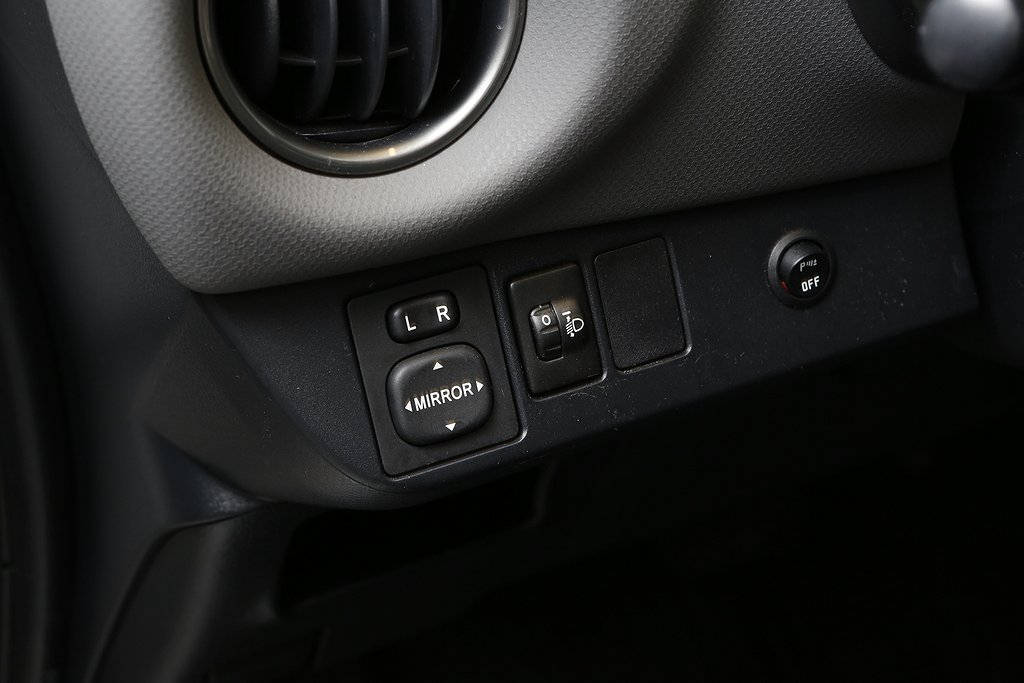 Toyota Yaris Hybrid e-CVT 101hk Active 5D Kamera P-sensorer 2015