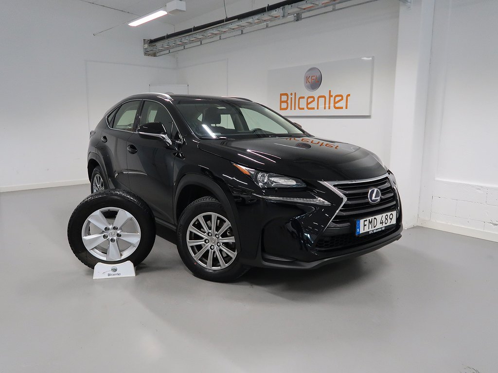 Lexus NX 300h Hybrid 2.5 V-Däck ingår Navi-Bluetooth-Farthållare-Parksen 