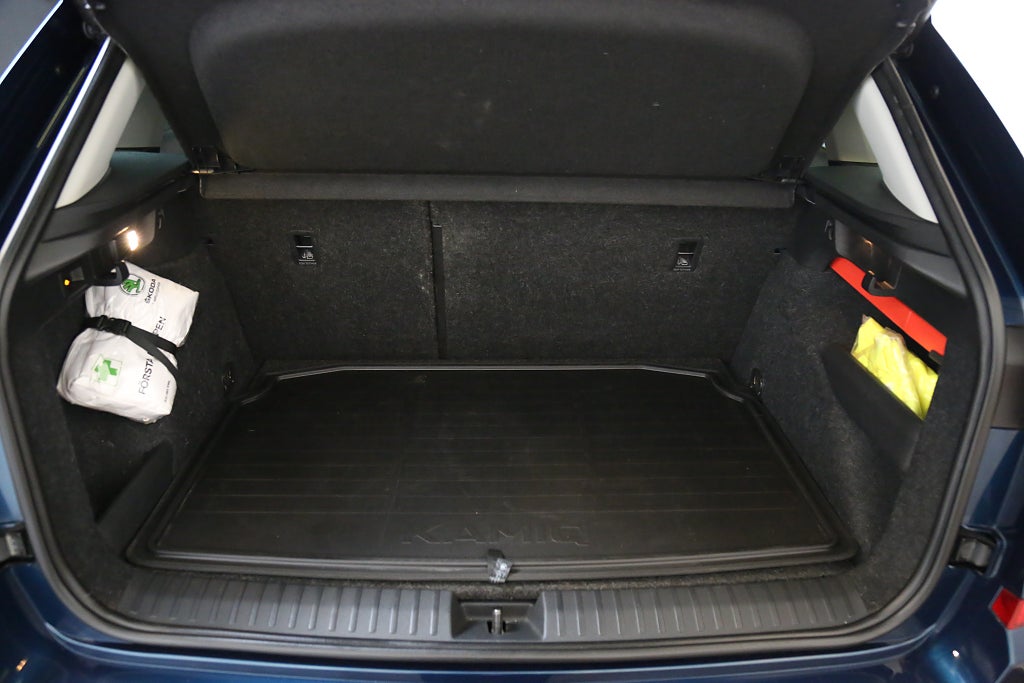 Skoda Kamiq 1,0 TSI Ambition 115hk Kamera CarPlay Drag 2020