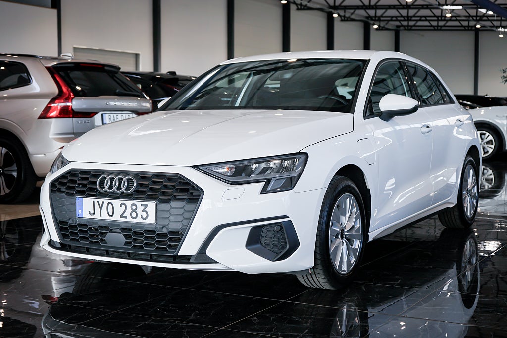 Audi A3 Sportback 40 TFSI e S Tronic Comfort Cockpit Plug-In 