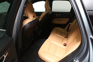 SUV Volvo XC60 12 av 35