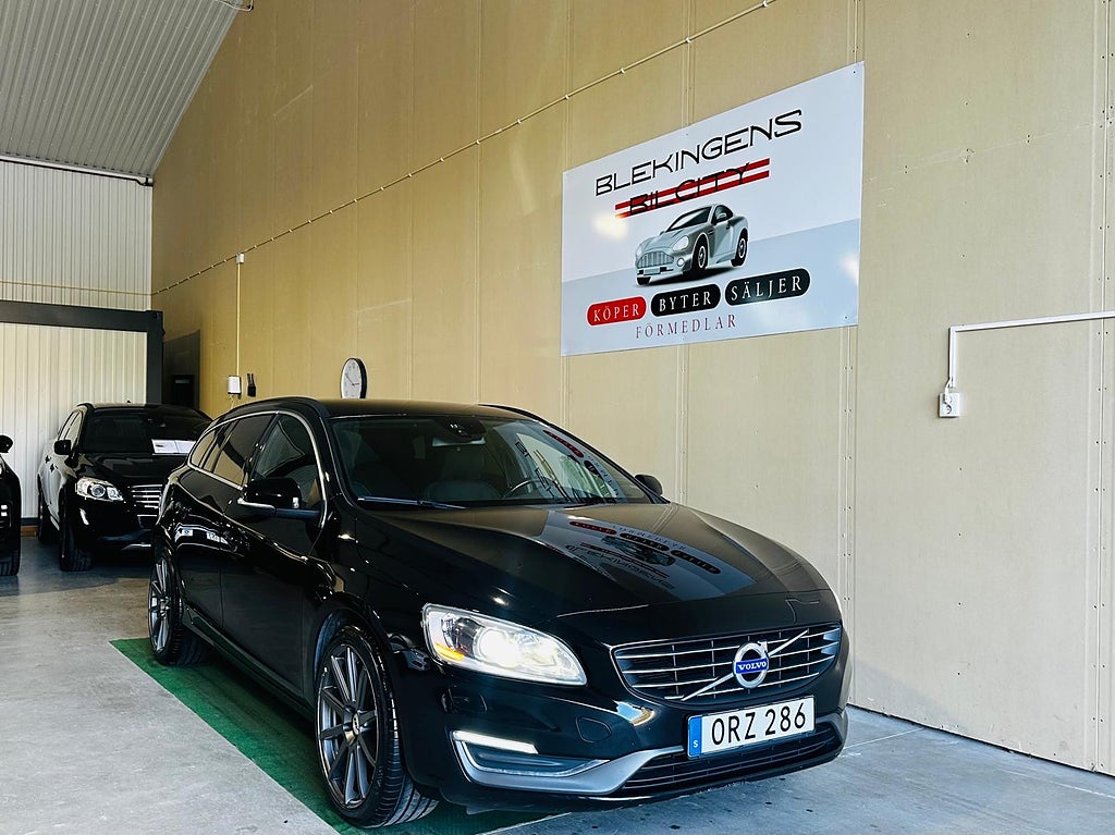 Volvo V60 D4 AWD Geartronic Momentum 