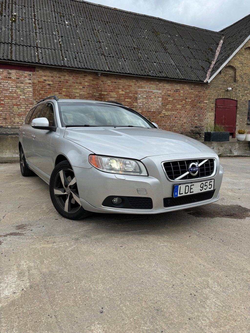 Volvo V70 D5 AWD Geartronic Momentum Euro 5