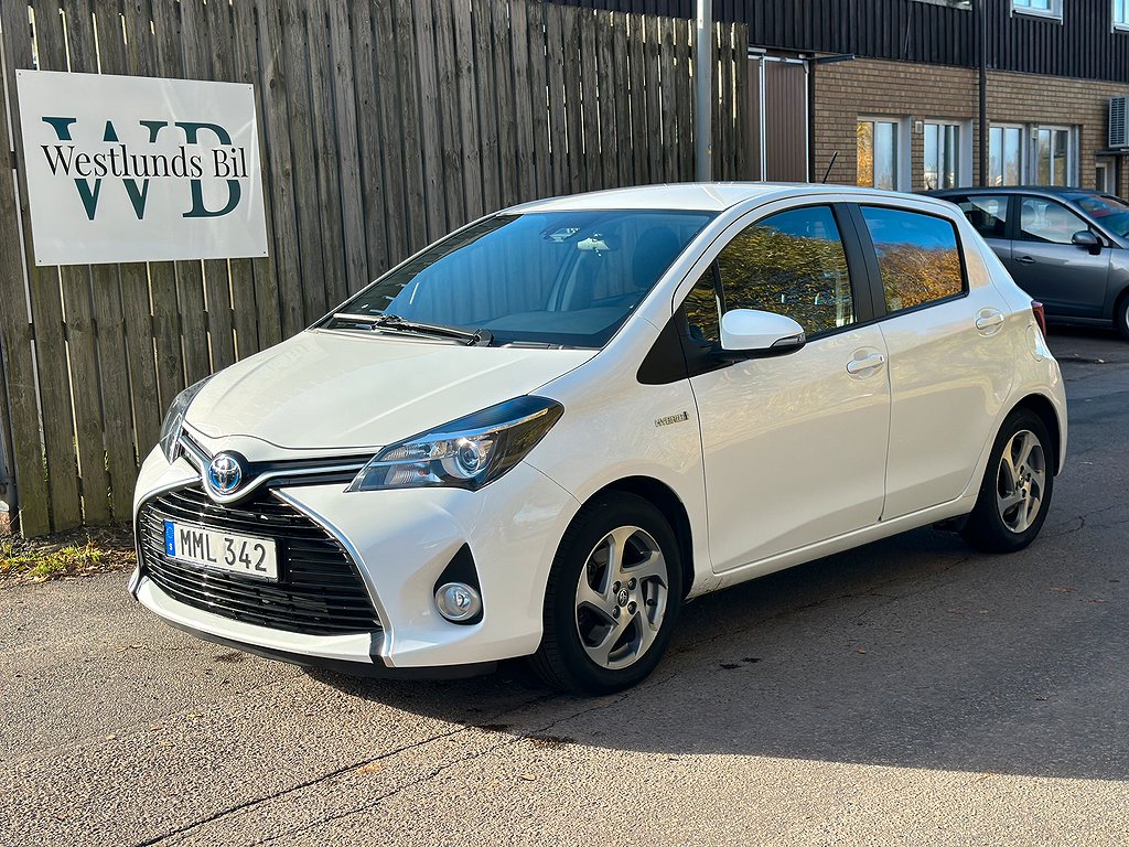 Toyota Yaris Hybrid e-CVT Active Euro 6 | M-Värm | Fullserv