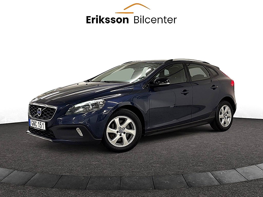 Volvo V40 Cross Country D2 115hk Momentum Business EditionPro D-vär/VoC/0%Ränta