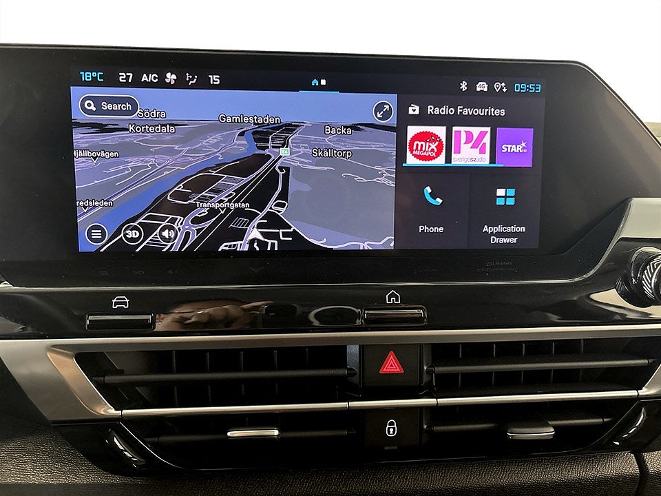 Bild på Citroën C4 X Shine 1.2 PT 130hk Aut - B-KAMERA, CARPLAY