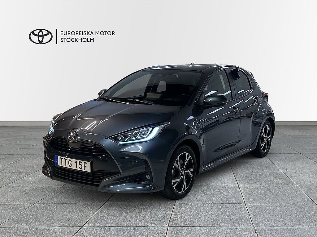 Toyota Yaris 1.5 HSD Active Plus Säkerhetspaket/ V-Hjul /...