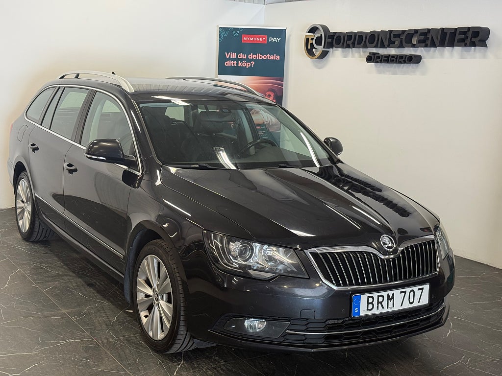 Skoda Superb Kombi 2.0 TDI 4x4 Värmare | Navi | Drag | PDC