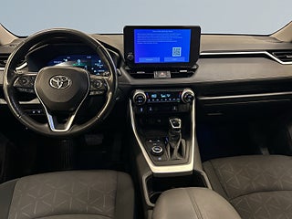 Toyota RAV4 Hybrid AWD MOMS/SoV-Däck/Drag/Adap Fart/Rattvärm/Kamera – bild 8