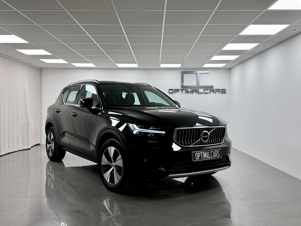 Volvo XC40 Recharge T4 Aut 211HK Momentum H&K LEASEBAR