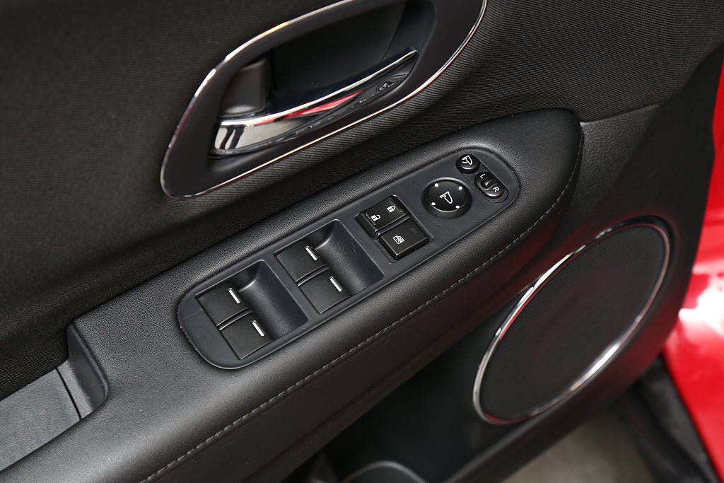 Honda HR-V 1,5 i-VTEC 131hk Elegance Aut P-sensorer