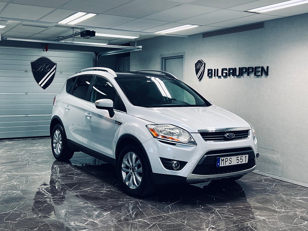 Ford Kuga 2.0 TDCi AWD Trend |Drag|Panorama|Endast 4 988mil|