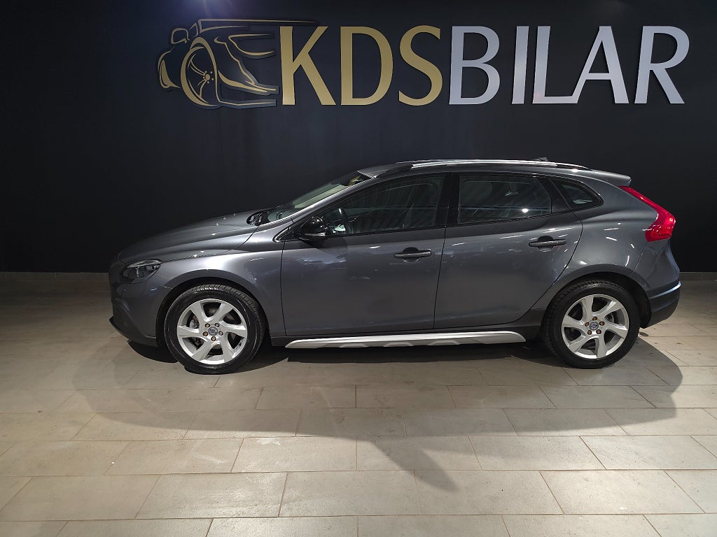 Volvo V40 Cross Country D2 Summum Edition Euro 5 116hk | Drag | Värmare