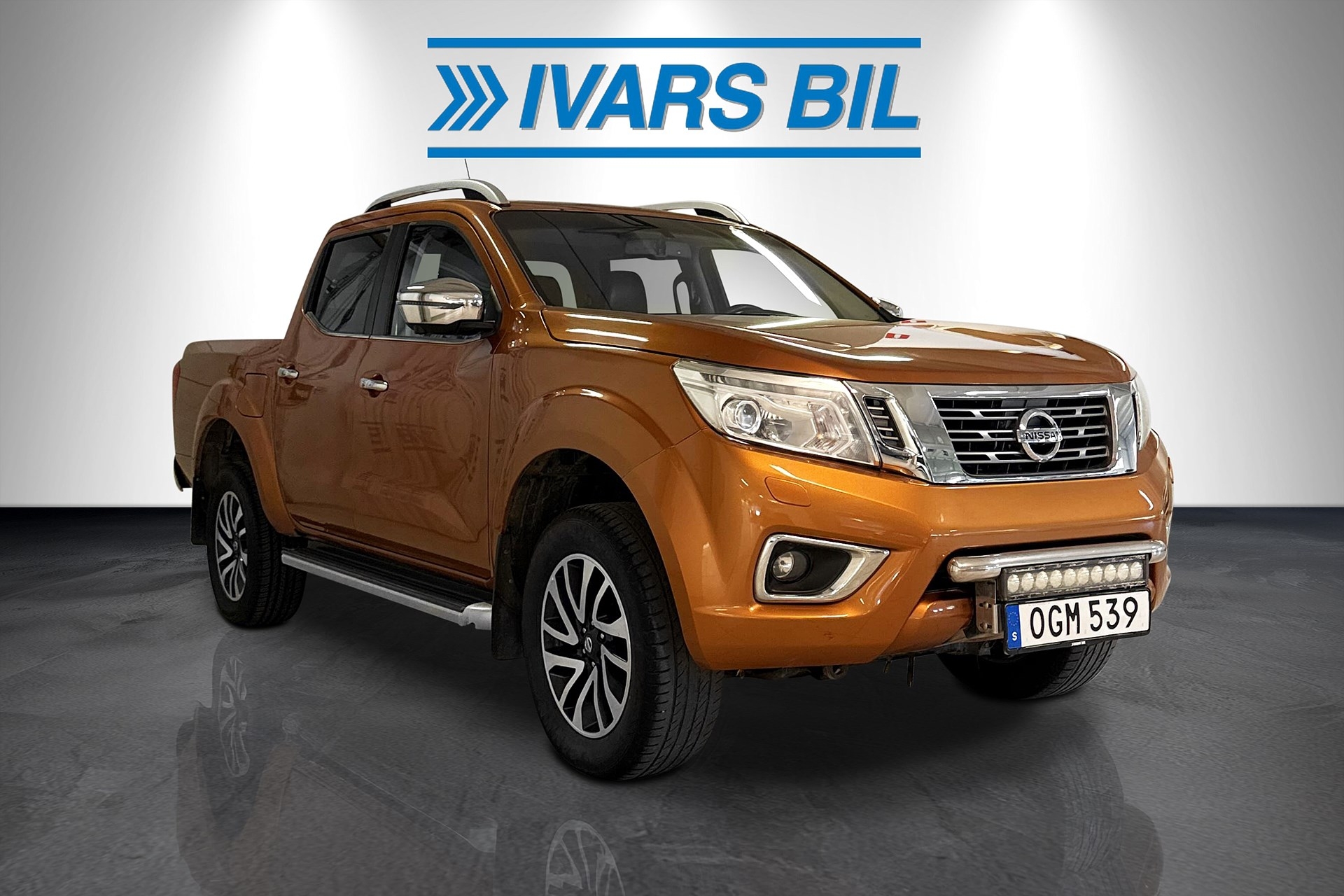 Nissan Navara 2016, bild 2/10