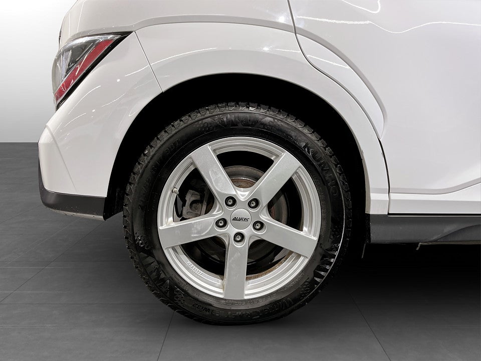 Bild på Hyundai Kona Essential Electric 64kWh Aut B-KAMERA CARPLAY 204hk