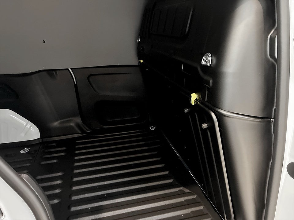 Bild på Peugeot Partner 130hk Aut L2 - DIESELVÄRMARE MM INGÅR!
