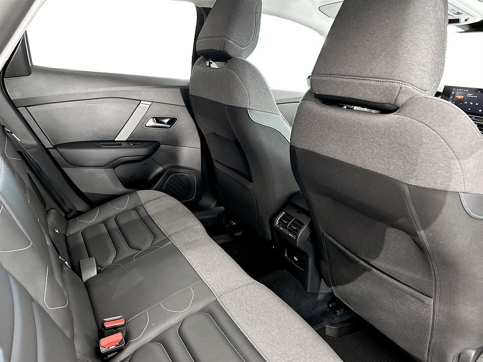 Bild på Citroën C4 Shine 1.2 PT 130hk Aut - 360-KAMERA, CARPLAY