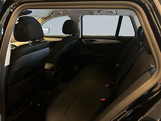 BMW 530i xDrive Touring Steptronic SoV-däck/Drag/Kamera/D-värm – bild 13
