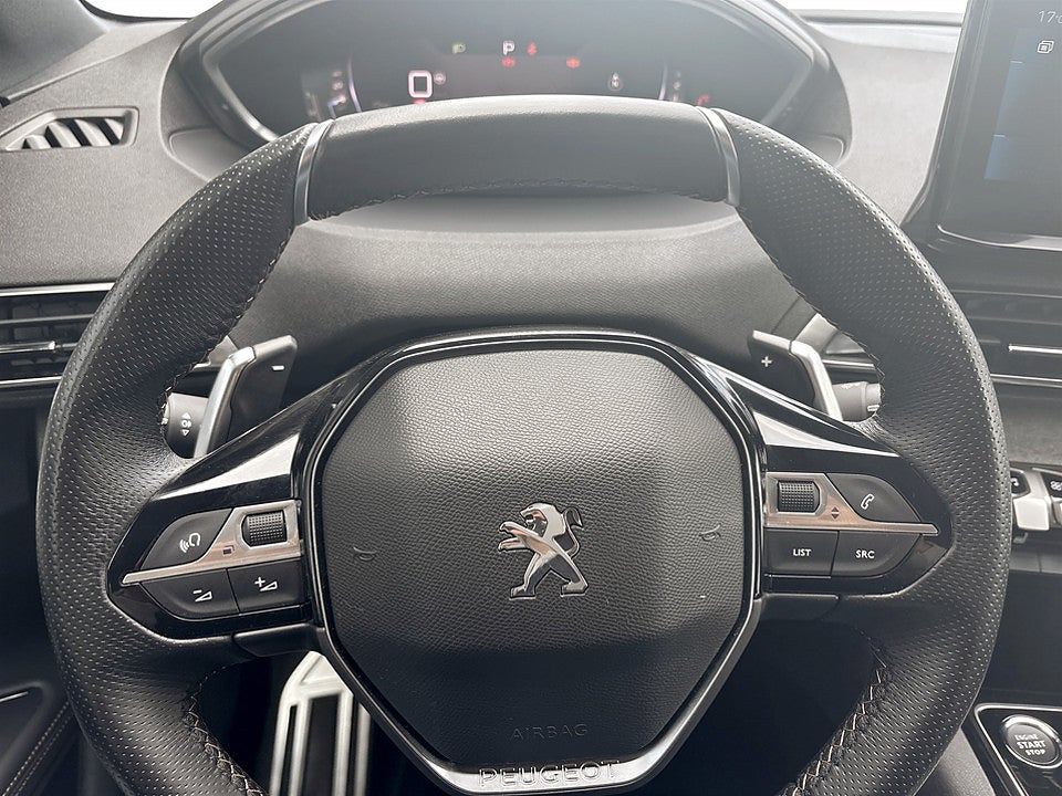 Bild på Peugeot 5008 GT+ 1.2 PT 130hk Aut 7-SITS B-KAMERA CARPLAY