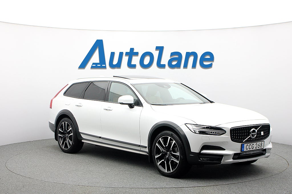Volvo V90 Cross Country D4 AWD Polestar, Pano, B&W, HUD, 360°, 20", Dr