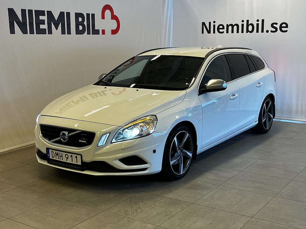Volvo V60 D3 Momentum R-Design S&V-hjul/Mvärm/Dvärm/Drag/LED-ramp