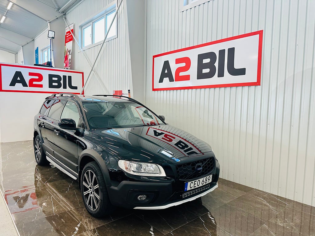 Volvo XC70 D4 AWD Classic, Dynamic Edition, Momentum ceramic