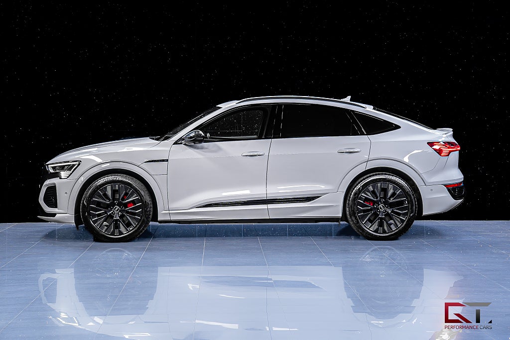 Audi Q8 e-tron SB 55 E-Tron Q MOMS 21" Pano B&O-3D Drag Luftfjädring