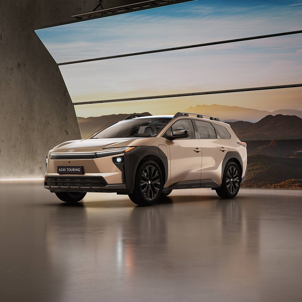 Toyota bZ4X TOURING - 0% RÄNTA I 3 ÅR + GARANTERAT ÅTERKÖP