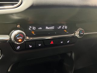 SUV Mazda CX-30 19 av 21