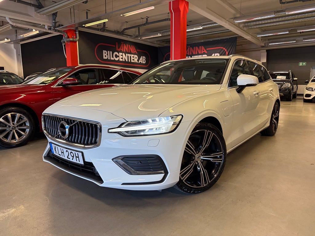 Volvo V60 Recharge T8 AWD Inscription Drag Kamera 392hk MOMS