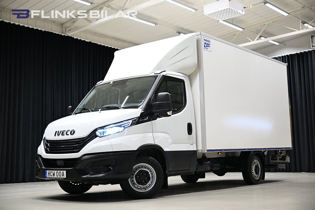 Iveco Daily 156HK Automat|Volymskåp|BG-Lyft|Sidodörr|LED|Backkamera