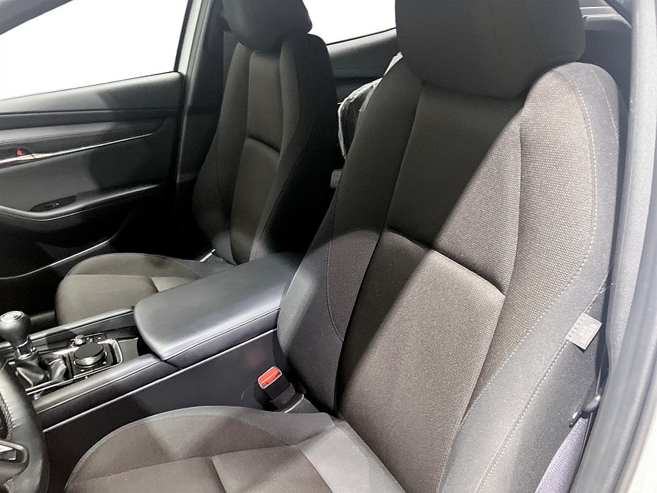 Bild på Mazda 3 Hatchback 2.0 SKYACTIV-G M 150hk - B-KAMERA, CARPLAY