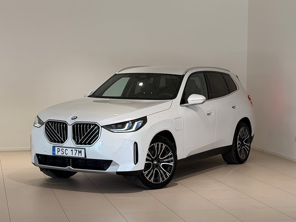 BMW X3 30e xDrive, 20" fälg, Driving Plus, Parking Plus, HK