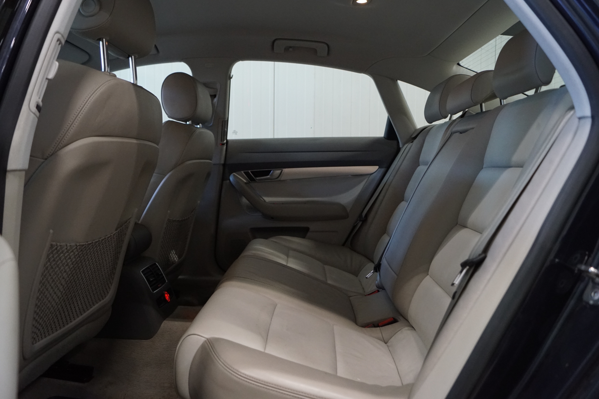 Audi A6 2009, bild 6/37