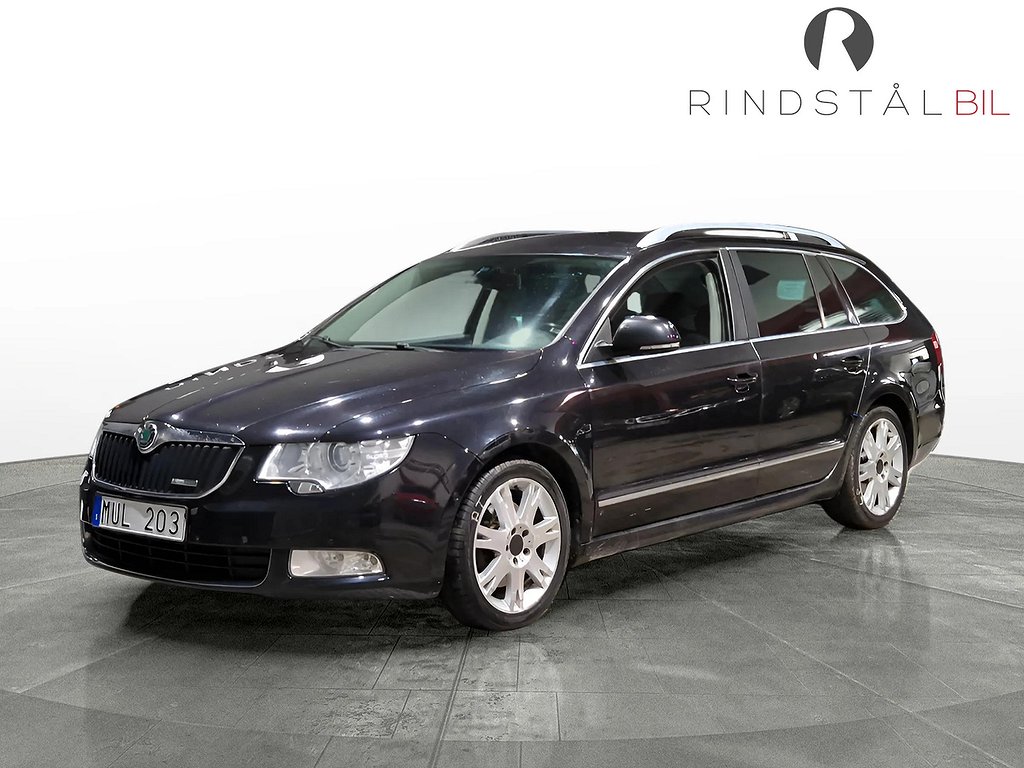 Skoda Superb Kombi 1.6 TDI 105 HK ELEGANCE DRAG SKINN M-VÄRM