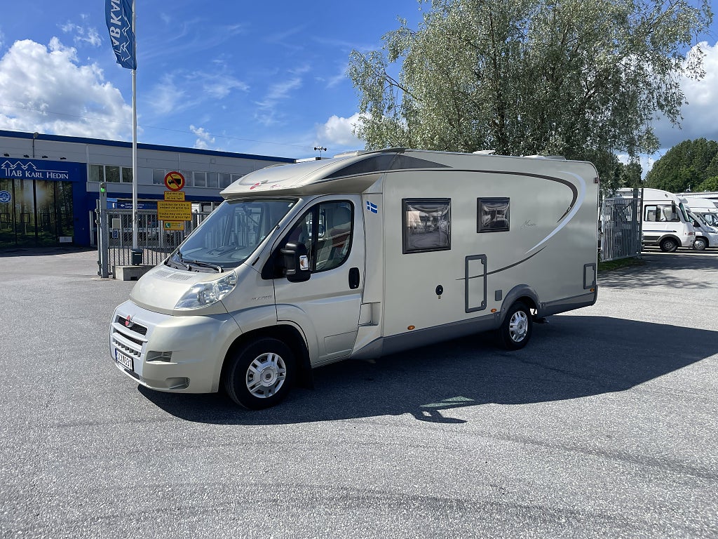 Fiat Bürstner Nexxo T 660 2,3MultiJet 131Hk B-Körkort/ Solcell 